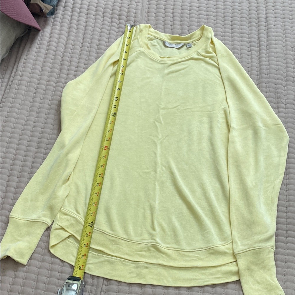 Athleta Light Yellow Long Sleeve Top